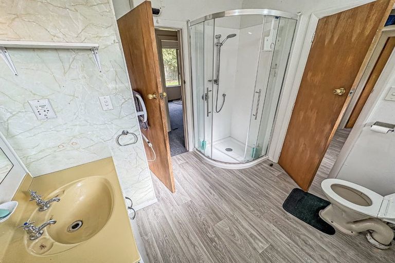 Photo of property in 238 Mairehau Road, Burwood, Christchurch, 8083