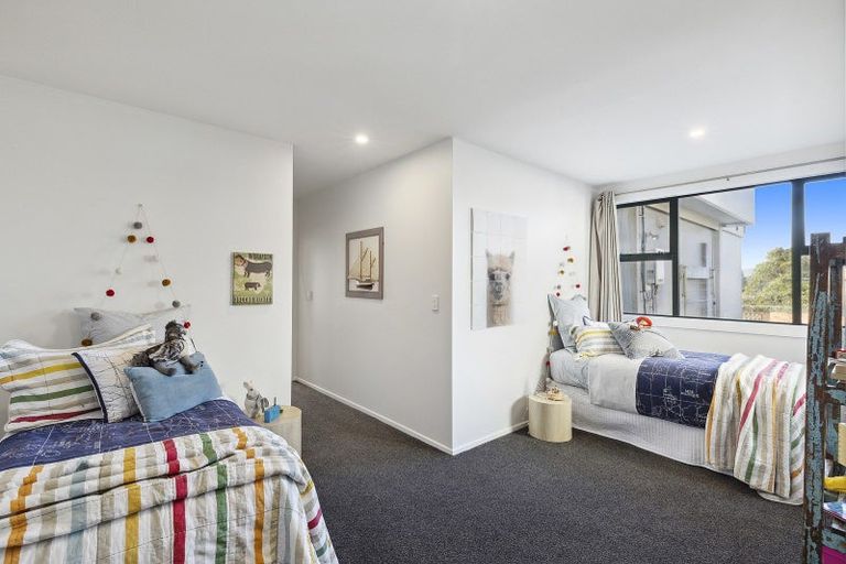 Photo of property in 40 Seatoun Heights Road, Seatoun, Wellington, 6022