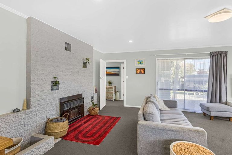 Photo of property in 12 Hitchings Avenue, Onekawa, Napier, 4110