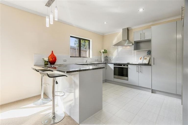 Photo of property in 84 Tiriwa Drive, Massey, Auckland, 0614