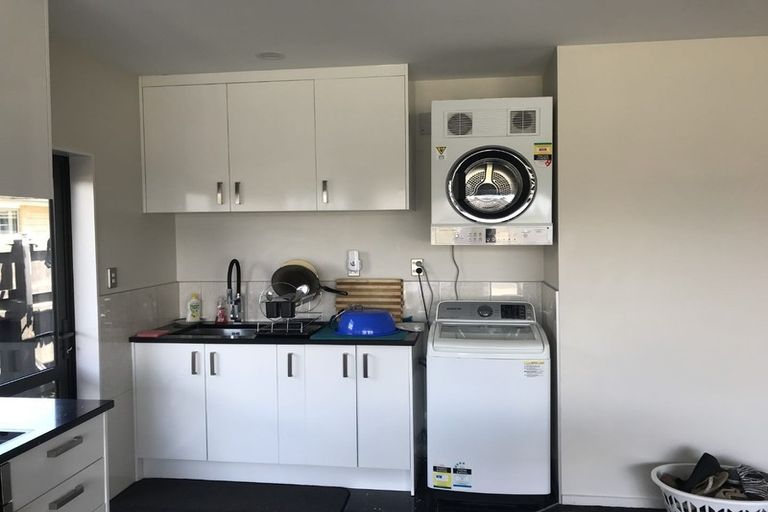 Photo of property in 16 Dalray Avenue, Takanini, 2112