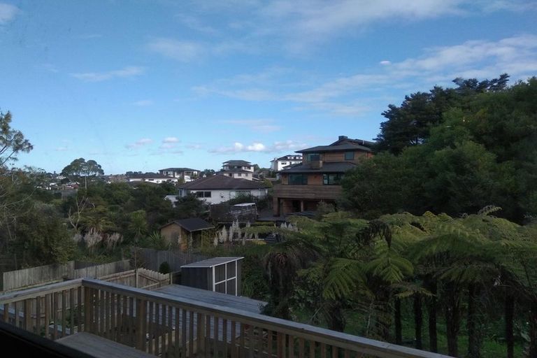 Photo of property in 21 Zara Court, Windsor Park, Auckland, 0632