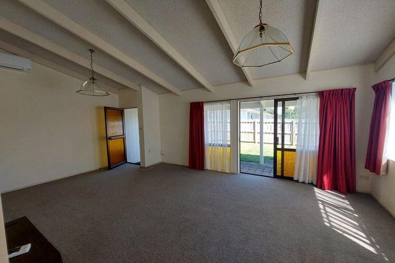 Photo of property in 15 Selwyn Street, Lower Vogeltown, New Plymouth, 4310
