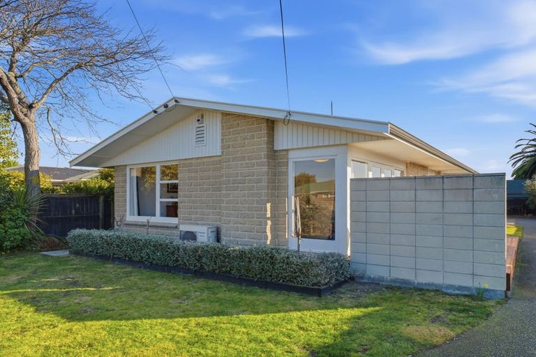 Photo of property in 69 Deepdale Street, Burnside, Christchurch, 8053