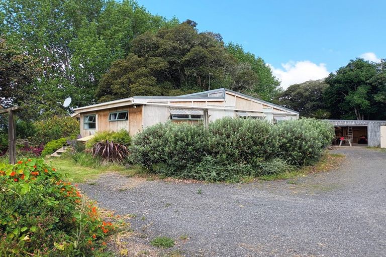 Photo of property in 642 Ngunguru Road, Glenbervie, Whangarei, 0173