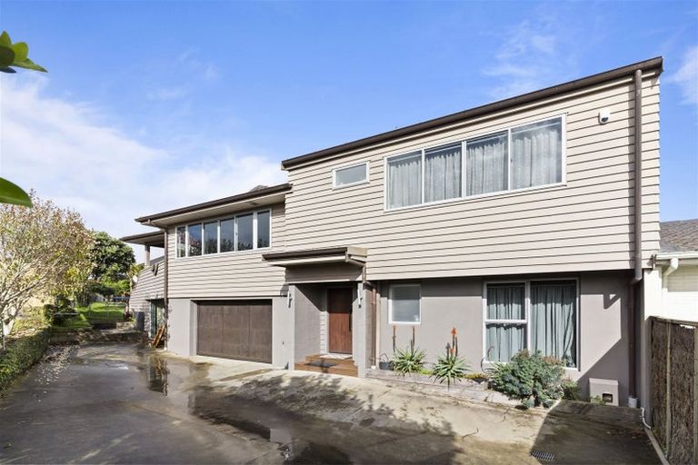 Photo of property in 1/62 Sorrel Crescent, Bucklands Beach, Auckland, 2012