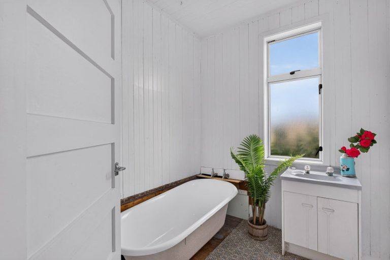 Photo of property in 992 Dartmoor Road, Puketapu, Napier, 4186