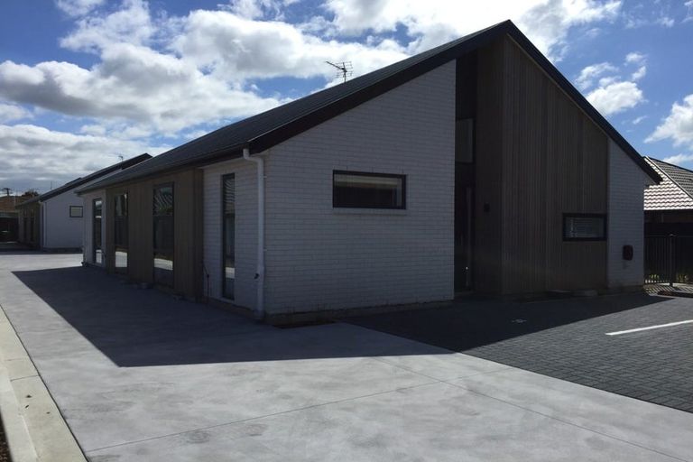 Photo of property in 5/59 Waimairi Road, Upper Riccarton, Christchurch, 8041