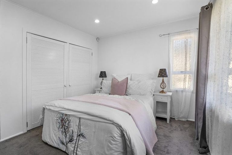 Photo of property in 32b Lyttelton Avenue, Forrest Hill, Auckland, 0620