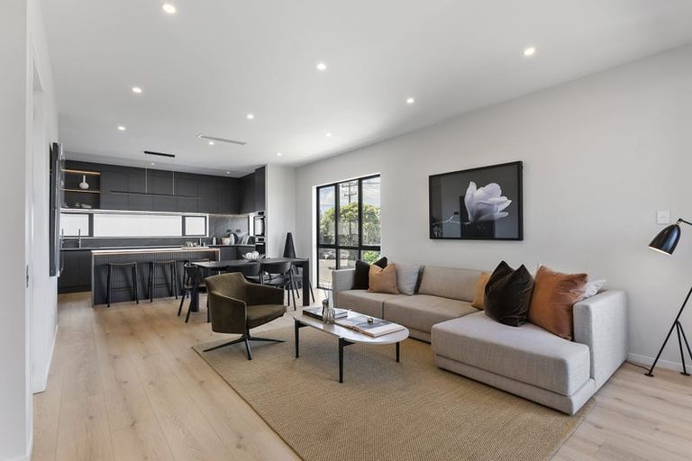 Photo of property in 2/29 Bracken Avenue, Takapuna, Auckland, 0622