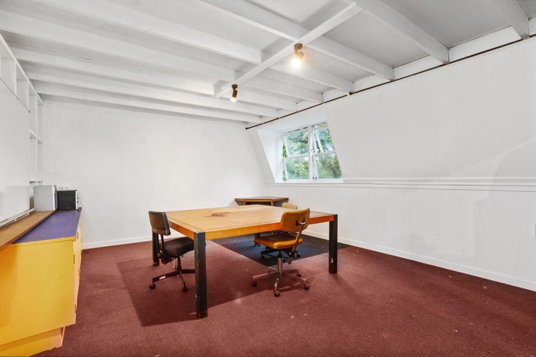 Photo of property in 278 Henderson Valley Road, Henderson Valley, Auckland, 0612