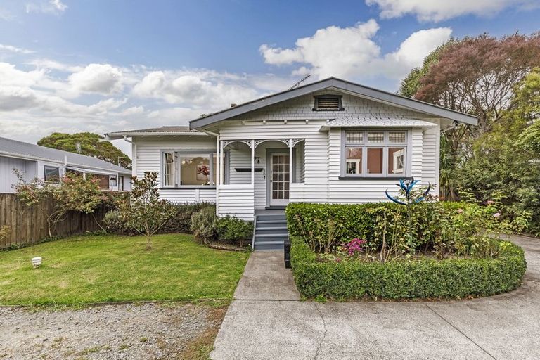 Photo of property in 926 Kahikatea Flat Road, Waitoki, Kaukapakapa, 0871