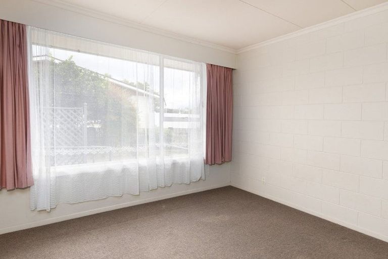 Photo of property in 2/12 Newbourne Crescent, Redwoodtown, Blenheim, 7201