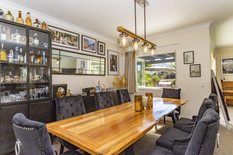 Photo of property in 4 Bradbourne Way, Lower Shotover, Queenstown, 9371