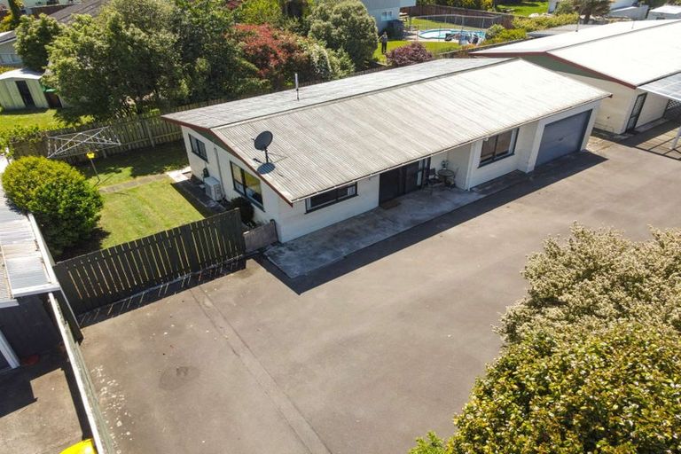 Photo of property in 1 Newall Place, Solway, Masterton, 5810