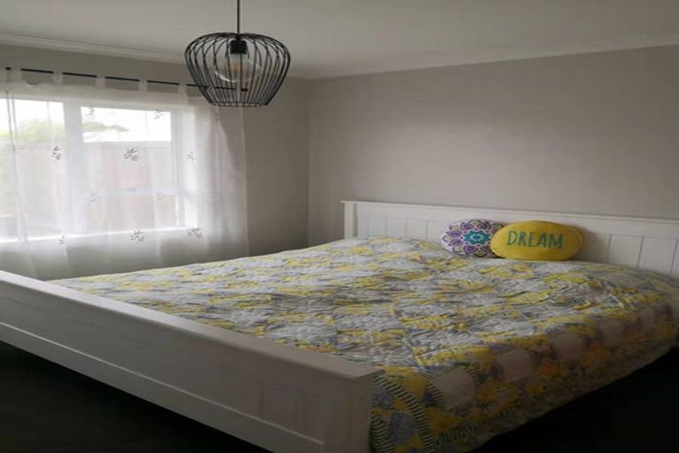 Photo of property in 6 Garden Terrace, Pukekohe, 2120