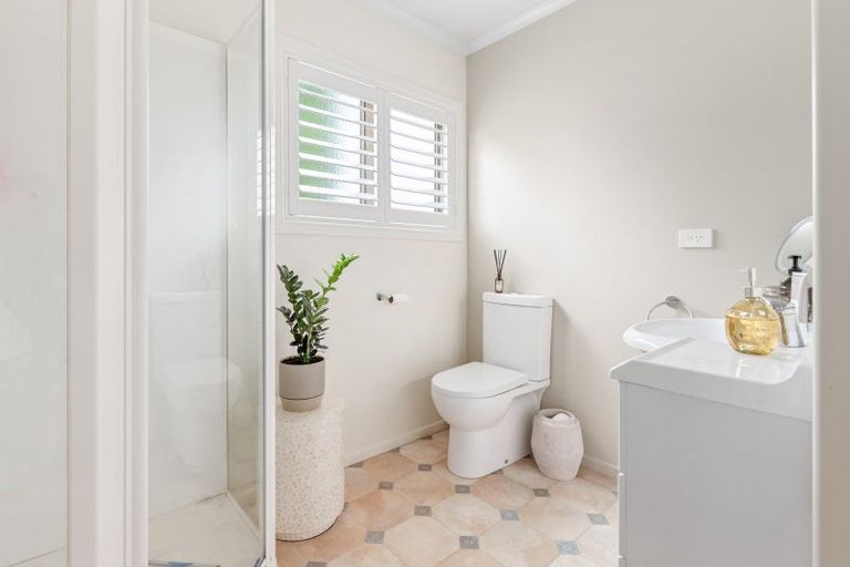 Photo of property in 80a Williams Street, Cambridge, 3434