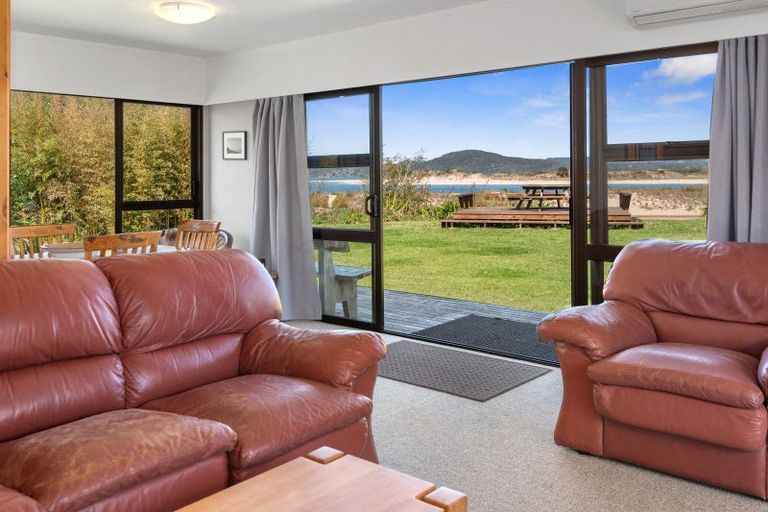 Photo of property in 36 Te Maika Road, Ngunguru, Whangarei, 0173