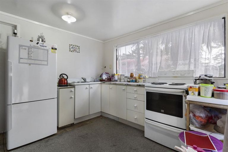 Photo of property in 10 Whites Road, Whitford, Howick, 2571