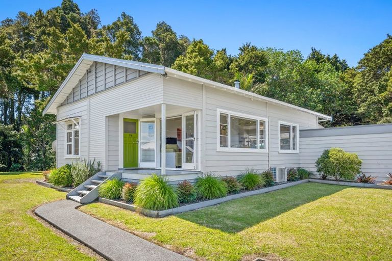 Photo of property in 34 Awanui Crescent, Matakana, Warkworth, 0985