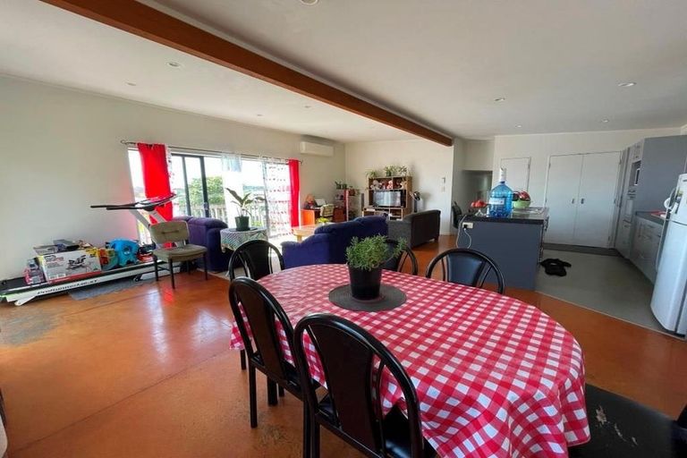 Photo of property in 7 Tavern Road, Silverdale, 0932