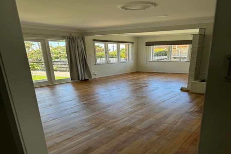 Photo of property in 43 Shirley Avenue, Papakura, 2110