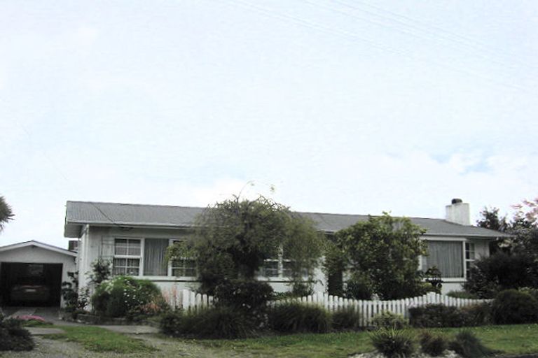 Photo of property in 2 Suter Street, Stoke, Nelson, 7011