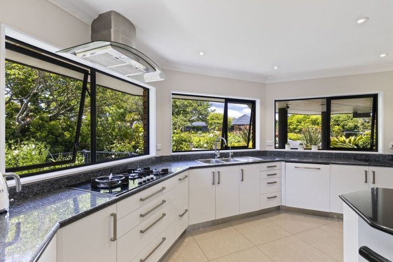 Photo of property in 1179 Devon Road, Bell Block, New Plymouth, 4373