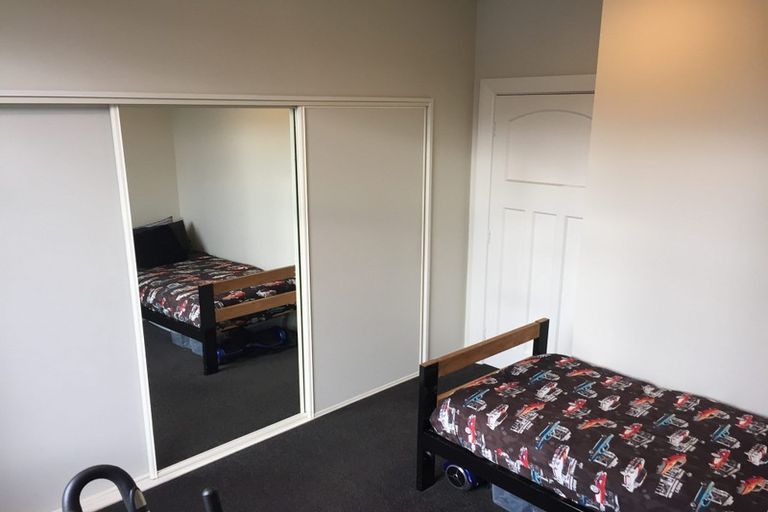 Photo of property in 1/16 Lees Road, Strowan, Christchurch, 8052