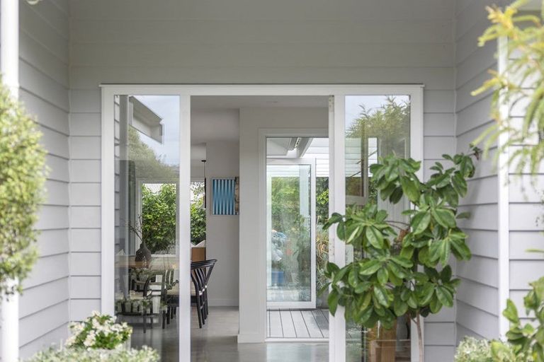 Photo of property in 1a Legorne Lane, Havelock North, 4130