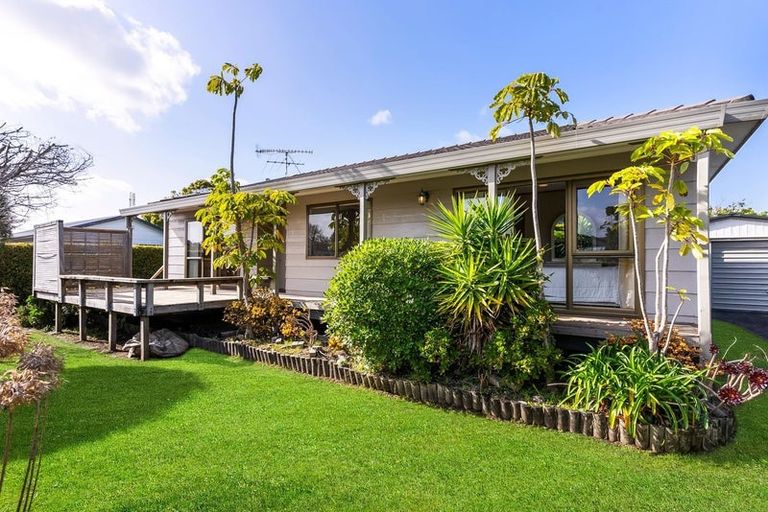 Photo of property in 108 Florence Avenue, Orewa, 0931