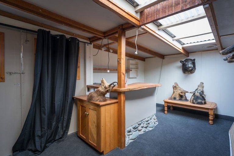 Photo of property in 1 Bird Lane, Wakefield, 7025