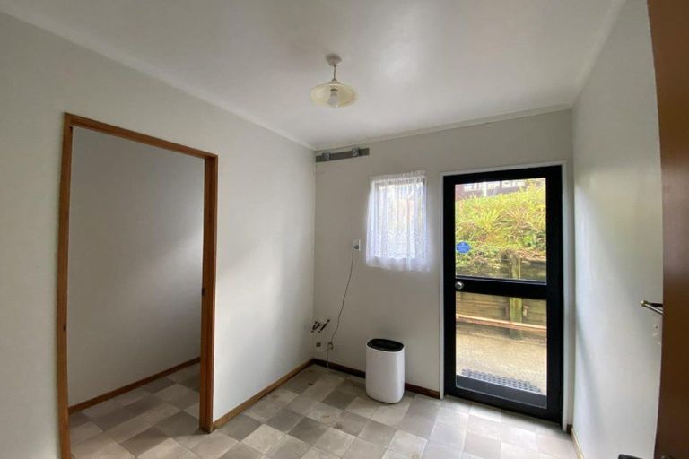 Photo of property in 54a Scott Road, Stanmore Bay, Whangaparaoa, 0932