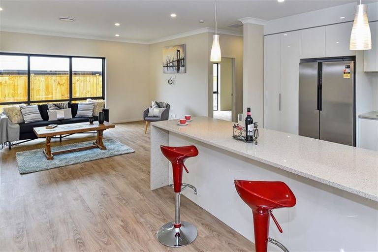 Photo of property in 3 Deol Drive, Pukekohe, 2120