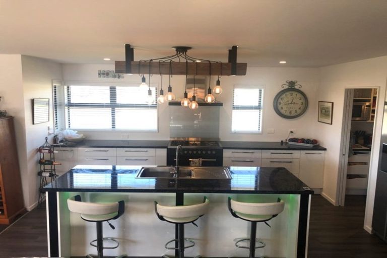 Photo of property in 37 Te Korari Street, Marshland, Christchurch, 8083