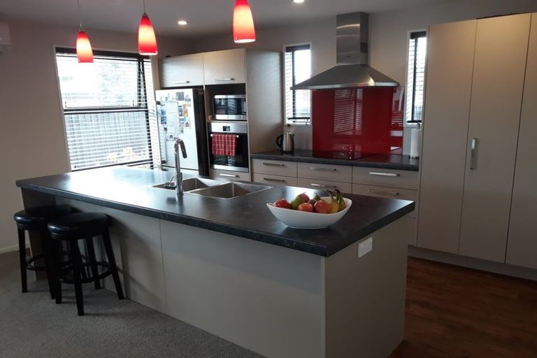 Photo of property in 28 Storer Street, Kaiapoi, 7630