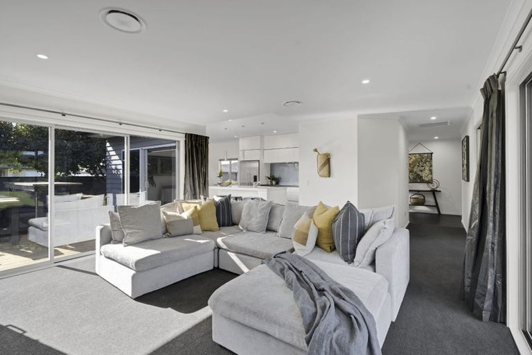 Photo of property in 18 Rawiri Drive, Bell Block, New Plymouth, 4312