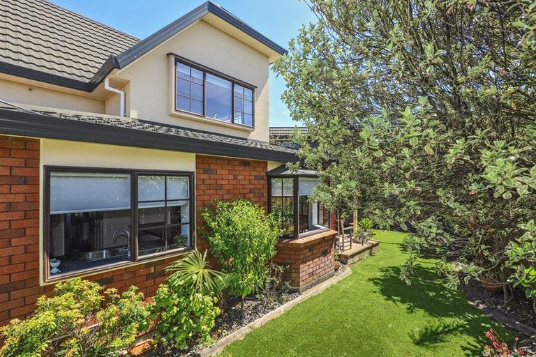 Photo of property in 57b Iona Road, Havelock North, 4130