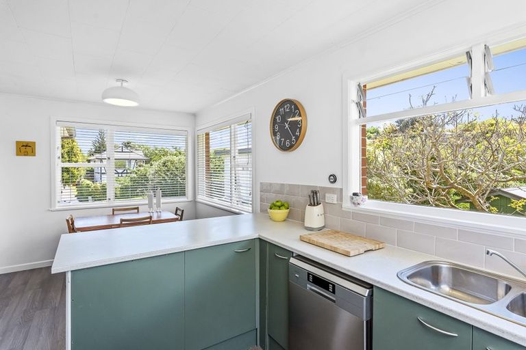 Photo of property in 9 Allen Road, Raumati Beach, Paraparaumu, 5032