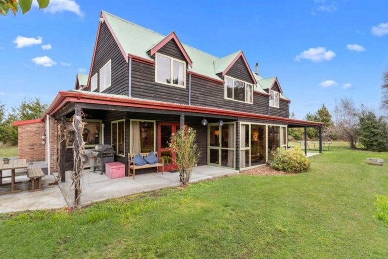 Photo of property in 37 Allin Drive, Waikuku Beach, 7402