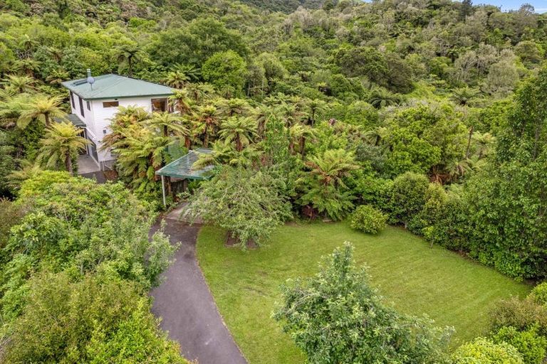 Photo of property in 11 Te Mu Road, Lake Tarawera, Rotorua, 3076