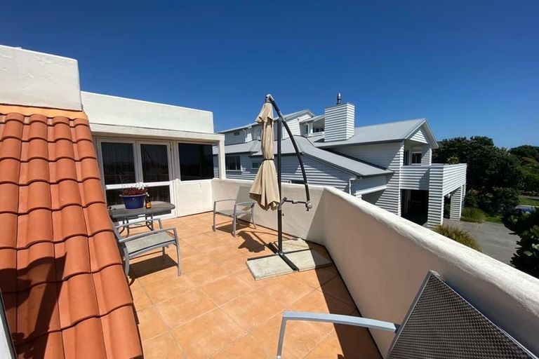 Photo of property in 140a Oceanview Road, Mount Maunganui, 3116
