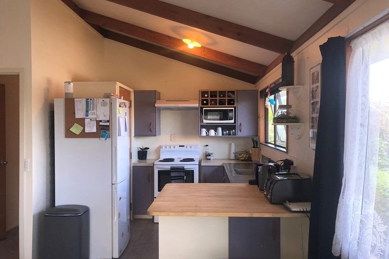 Photo of property in 36 Kauika Road West, Avenues, Whangarei, 0110