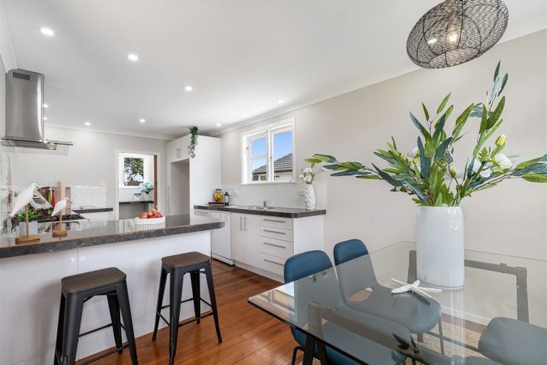 Photo of property in 2/935 Cameron Road, Gate Pa, Tauranga, 3112