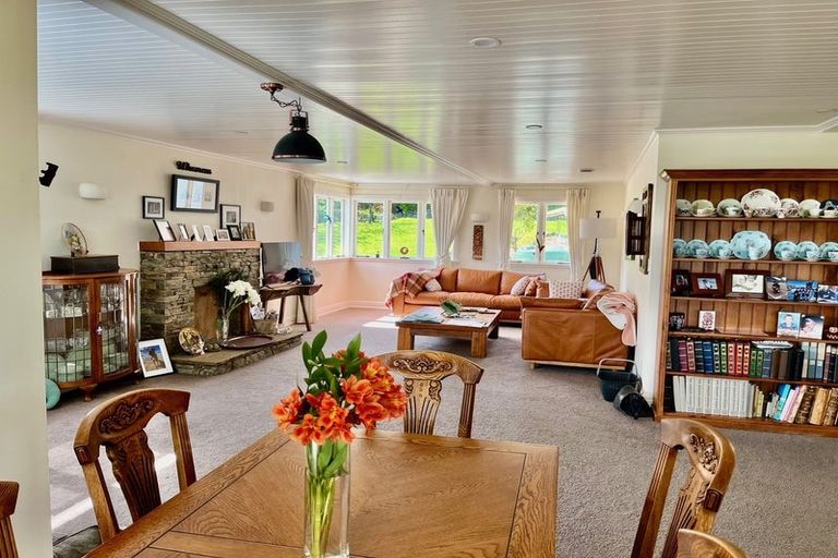 Photo of property in 956 Oneriri Road, Kaiwaka, 0573