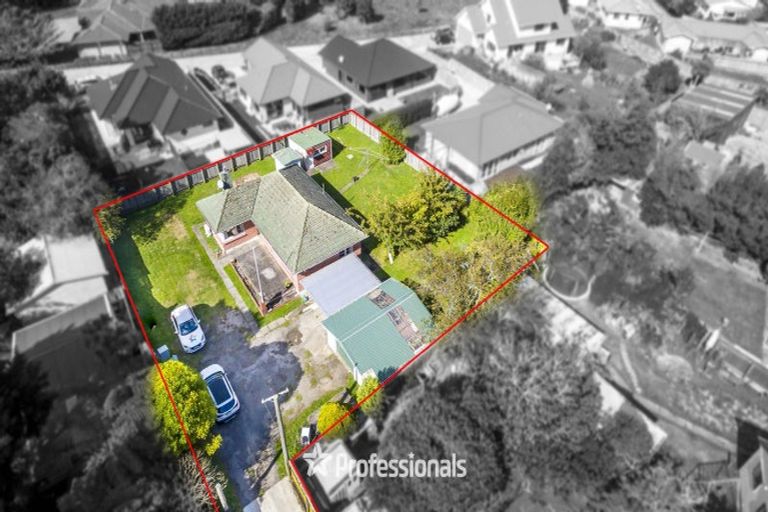 Photo of property in 35 Black Beech Street, Birchville, Upper Hutt, 5018