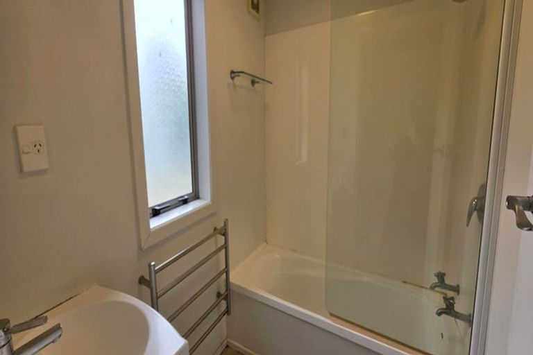 Photo of property in 12 Rimutaka Street, Paraparaumu, 5032