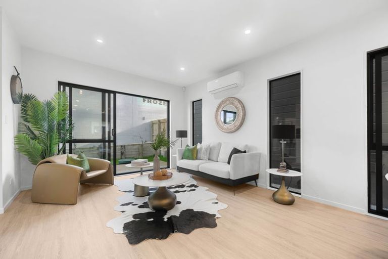 Photo of property in 108e Taikata Road, Te Atatu Peninsula, Auckland, 0610