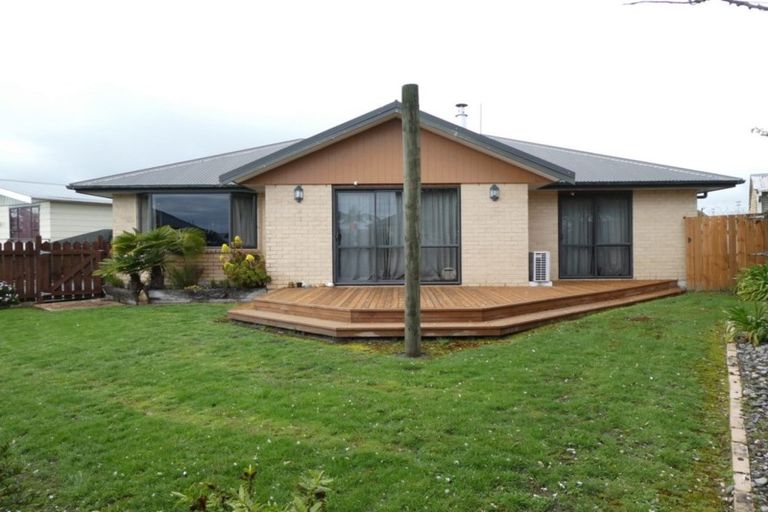 Photo of property in 54 Cobden Street, Westport, 7825