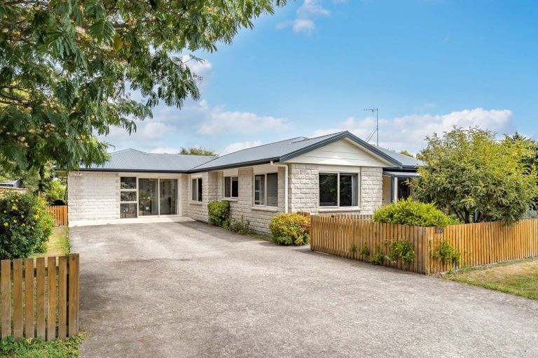 Photo of property in 123 Kent Street, Carterton, 5713